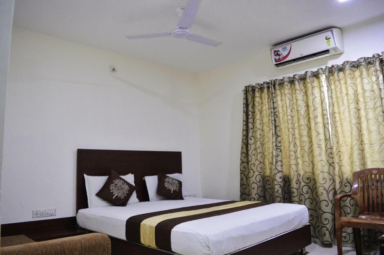 Hotel Maheshwari Avenue Ujjain Eksteriør billede
