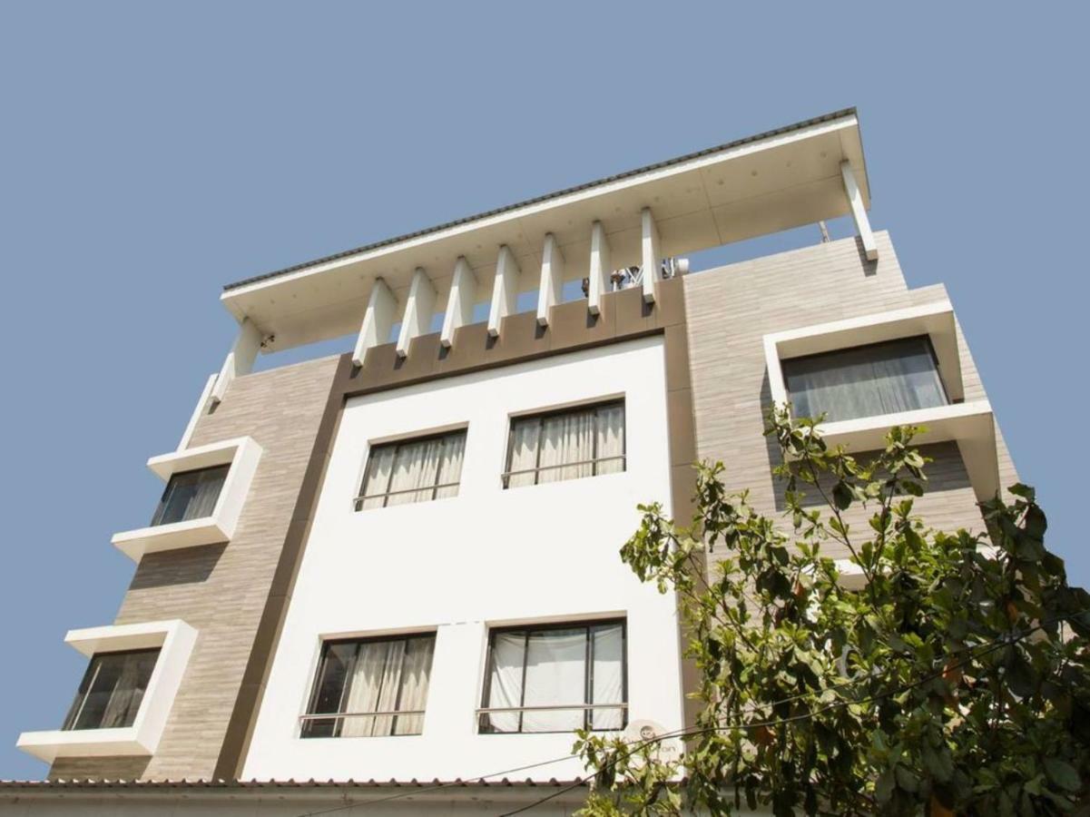 Hotel Maheshwari Avenue Ujjain Eksteriør billede